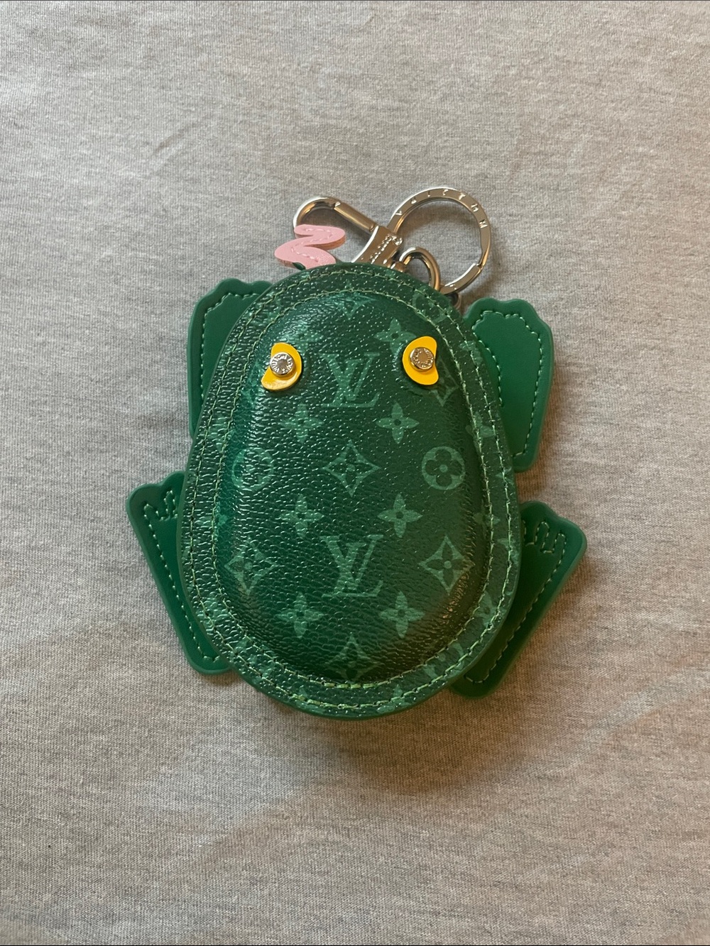 Louis Vuitton Green Monogram Frog Key keychain animal charm unisex